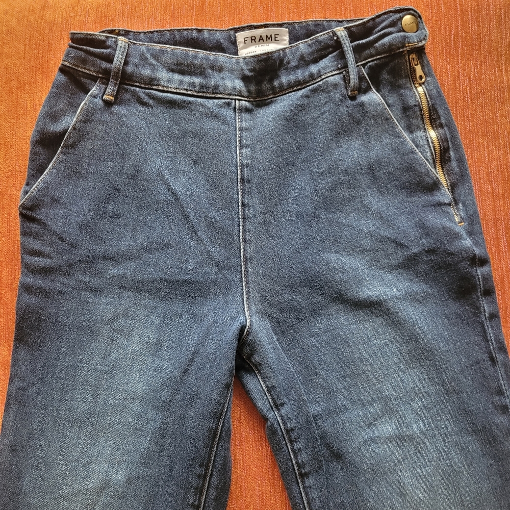 FRAME Kick Flare Jeans - Picture 9 of 13